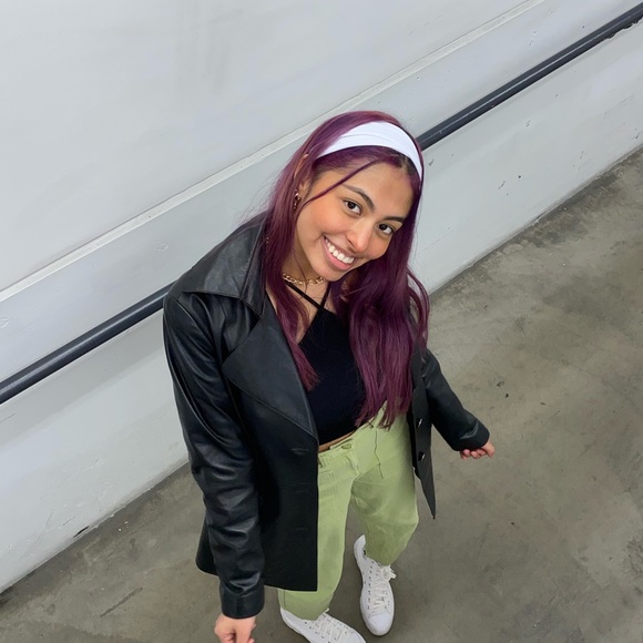 Meet your Posher, Shania - Picture 1 of 1